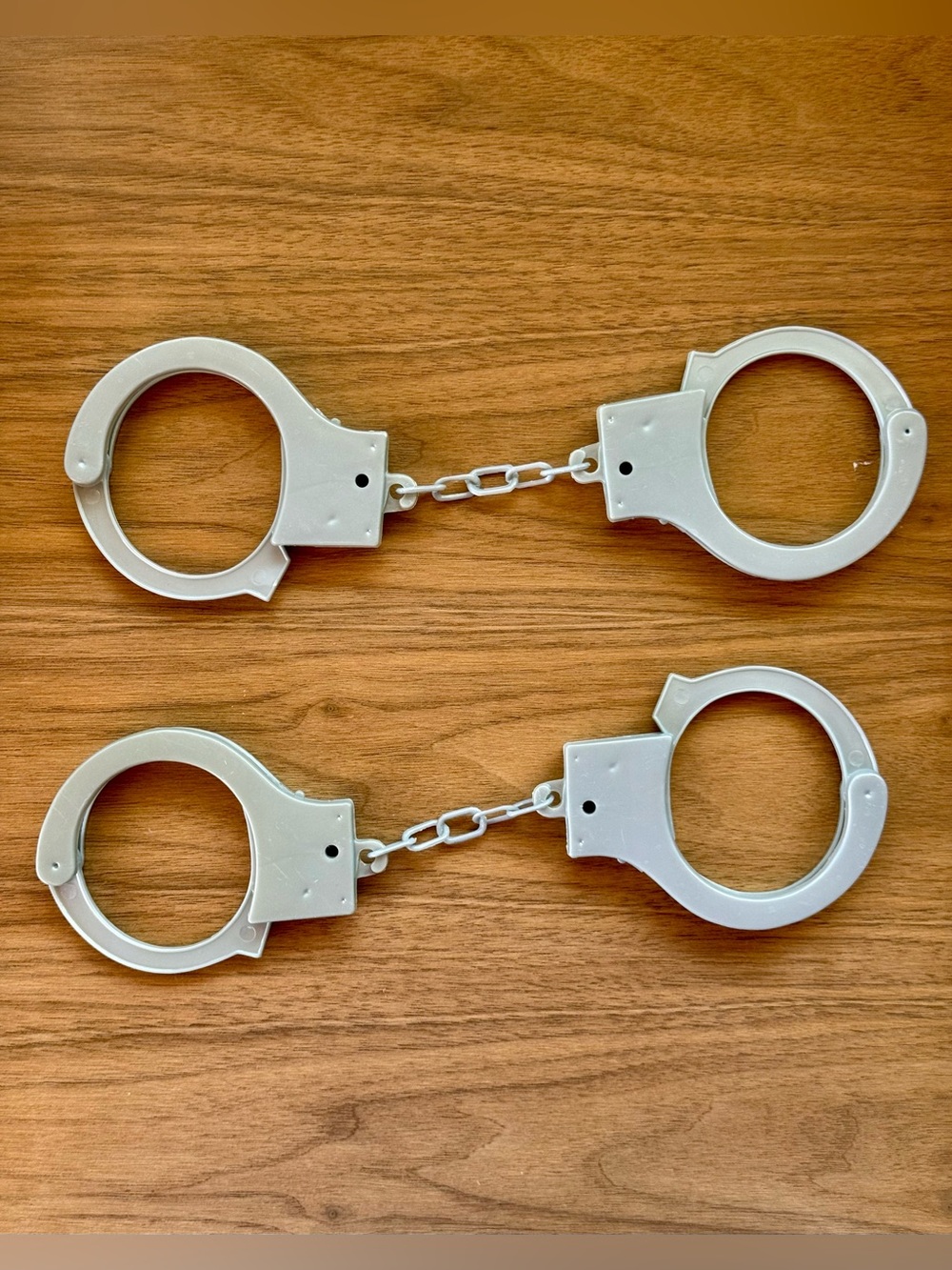 Plastic Toy Handcuffs Set * Costume Prop * 2 Pair Police Play